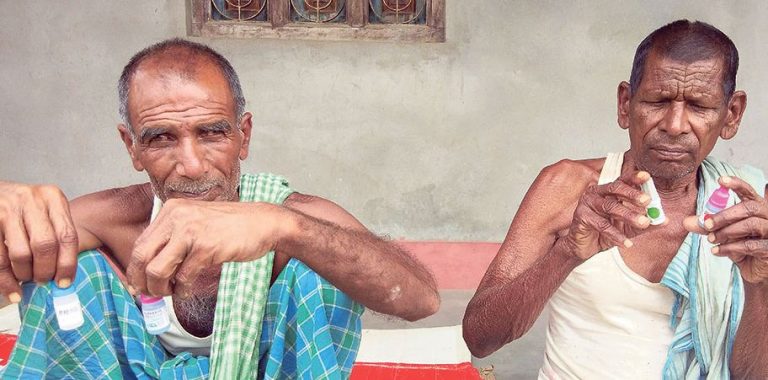क्रिश्चियन संस्थाको शिविरमा डाक्टरकाे लापरबाहीले ५ जनाकाे दृष्टि गुम्याे