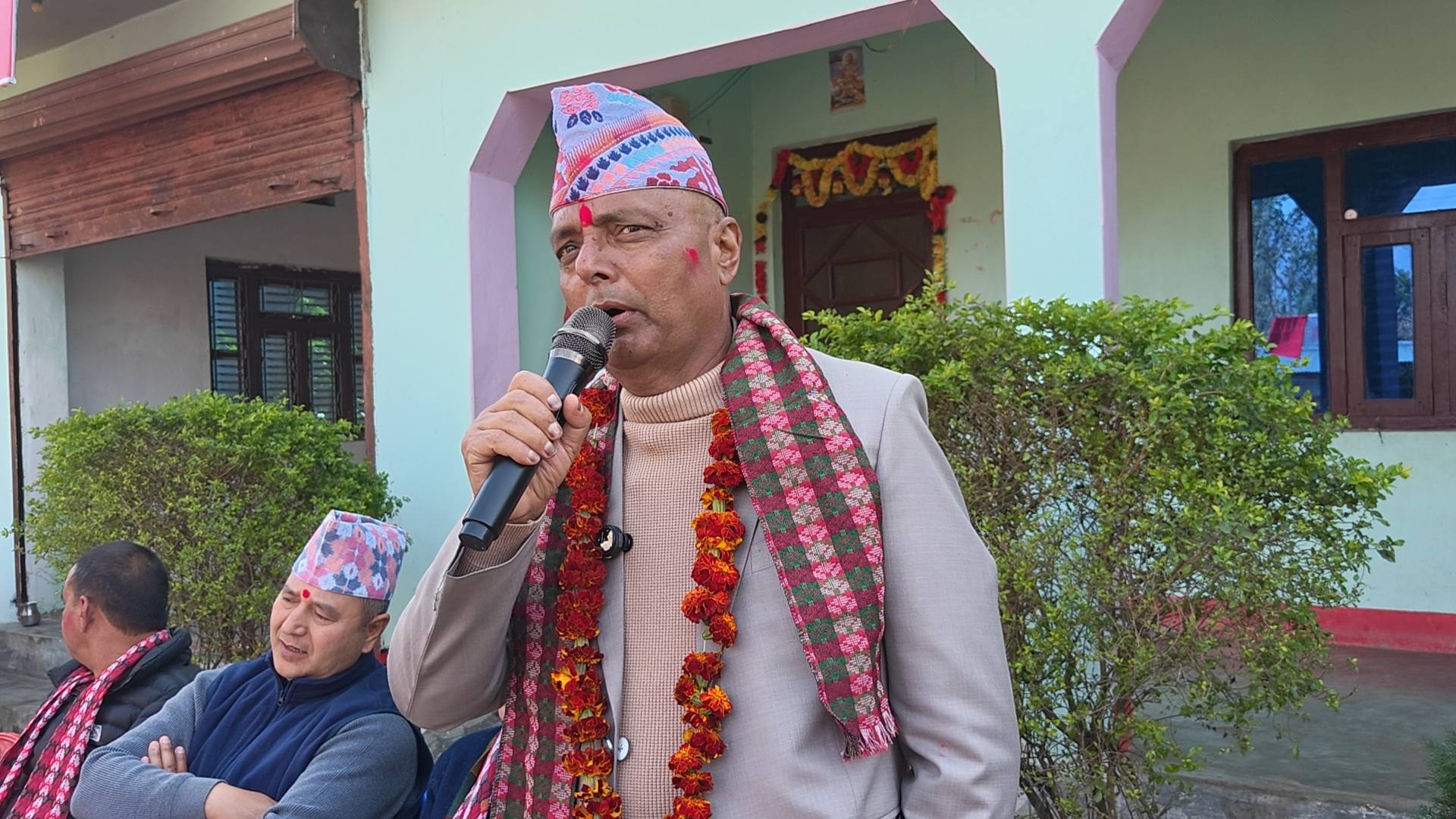 कैलाली क्षेत्रको सर्वाङ्गीण विकासका लागि खटिने छु : उम्मेदवार थापा