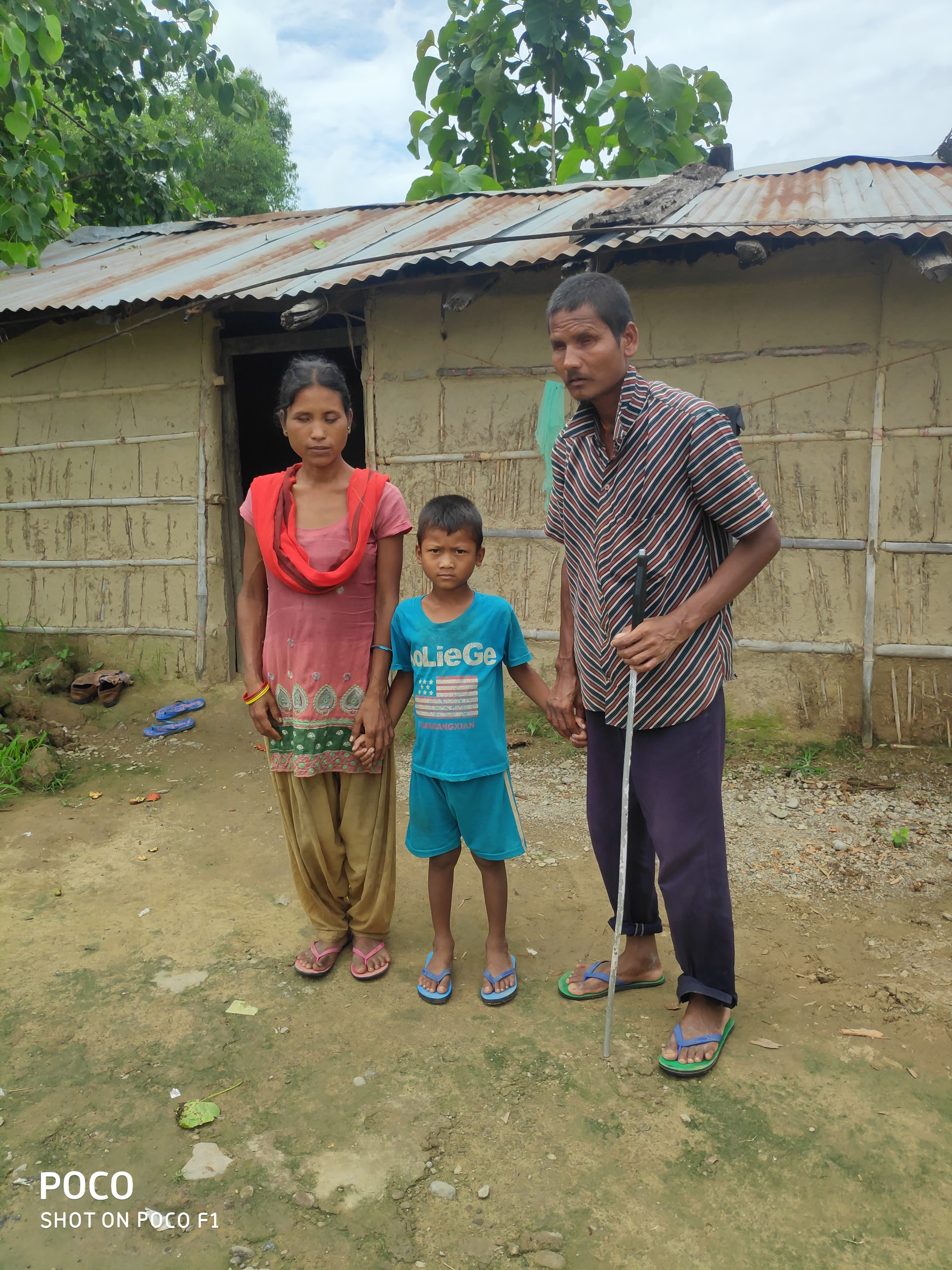 मागेर खादैन्न् , भत्ताले पुग्दैन